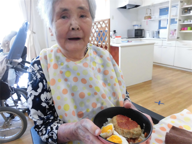 ロコモコ丼