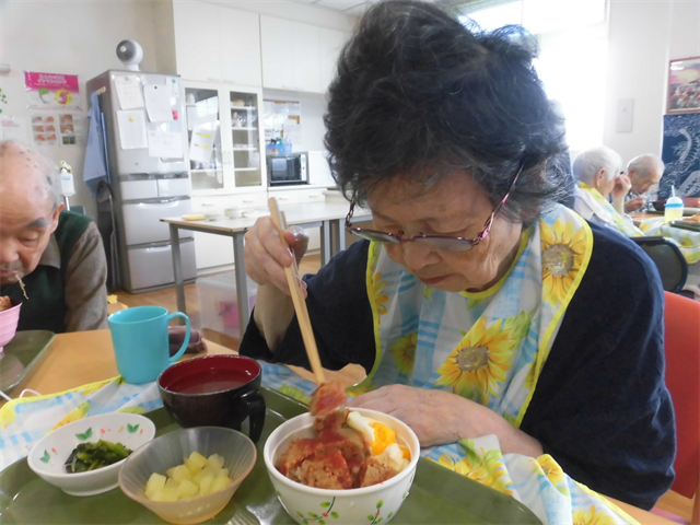 ロコモコ丼