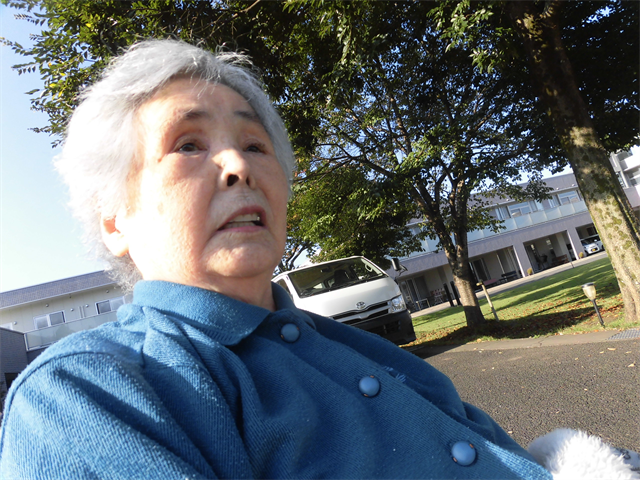 散歩に行きました