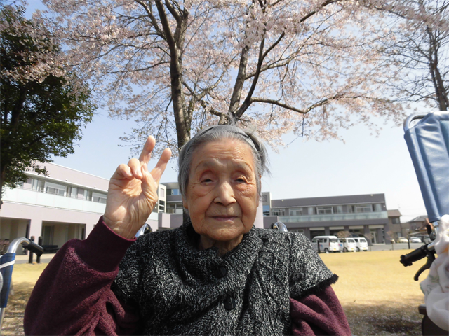 中庭でお花見