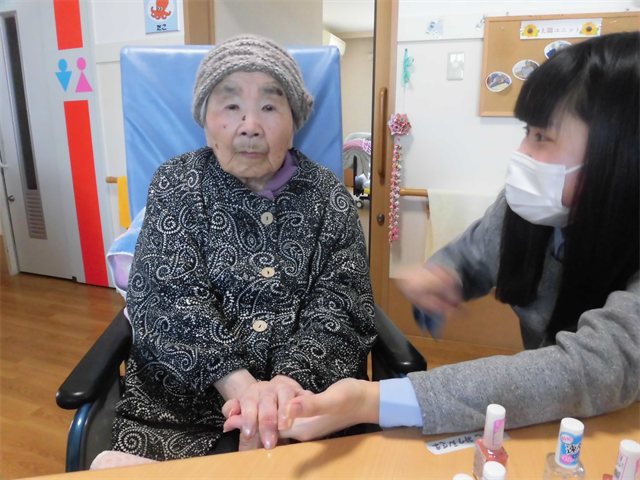 ネイル行いました