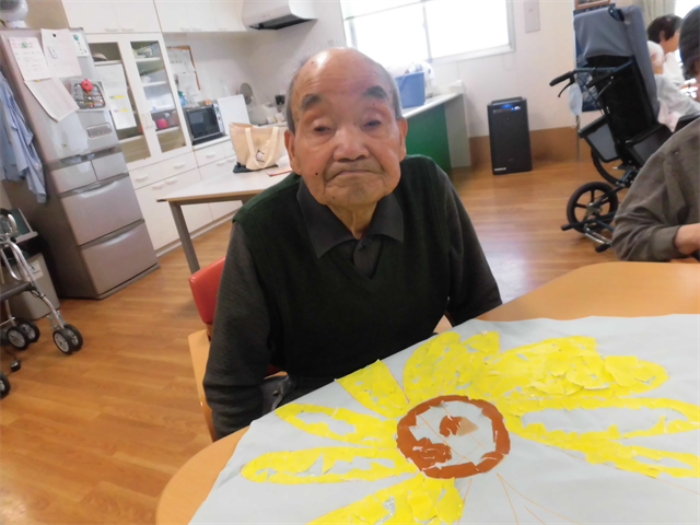 ひまわりの貼り絵