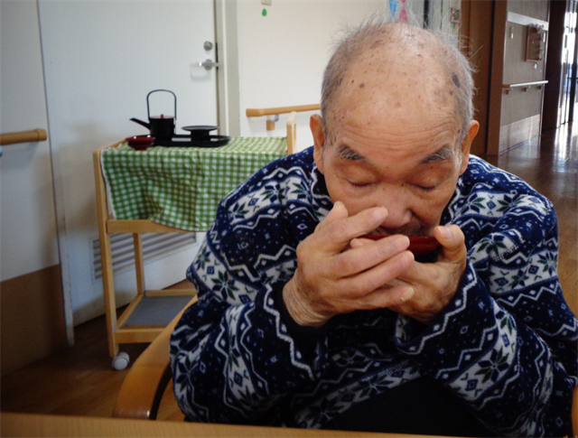 お屠蘇を頂く