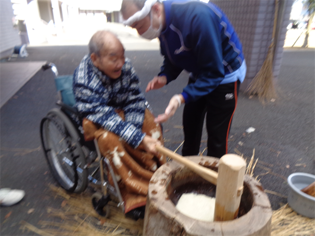 餅つき行いました