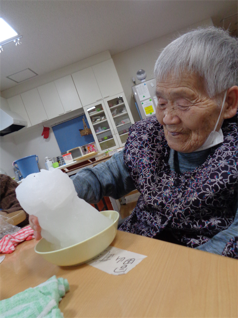 雪だるま触り