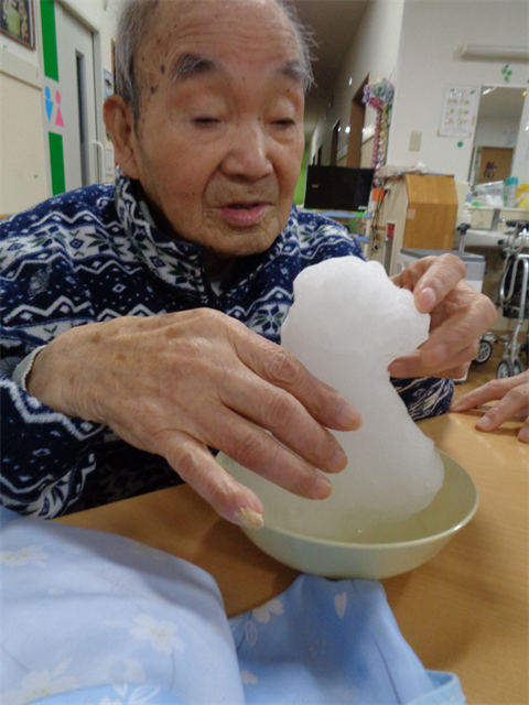 雪だるま触り