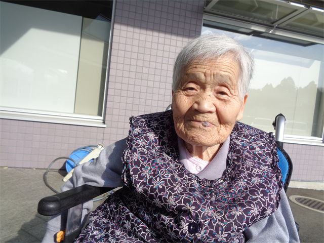 外へ散歩