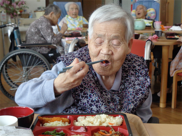 タケノコご飯の弁当