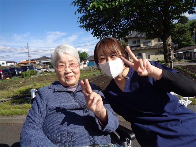 ぽかぽか陽気のお散歩