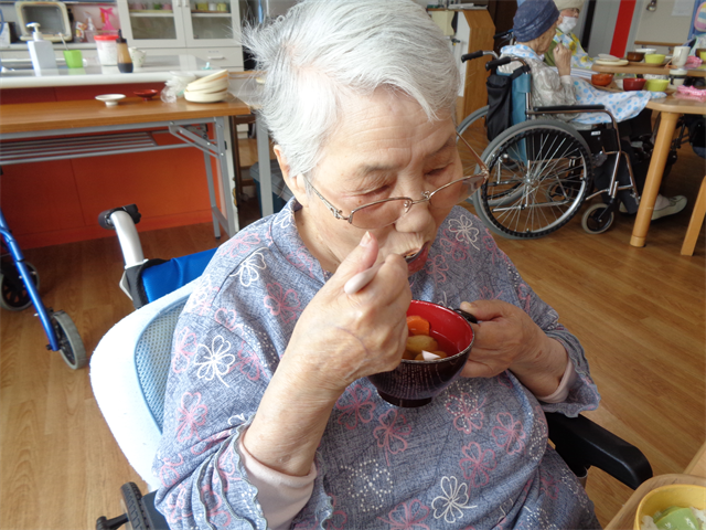 お昼はイワシのつみれ汁