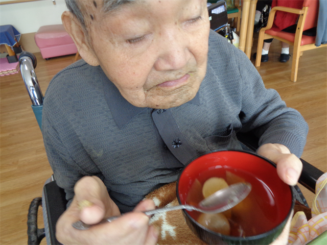 お昼はイワシのつみれ汁