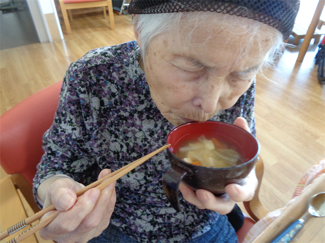 けんちん汁が昼食に