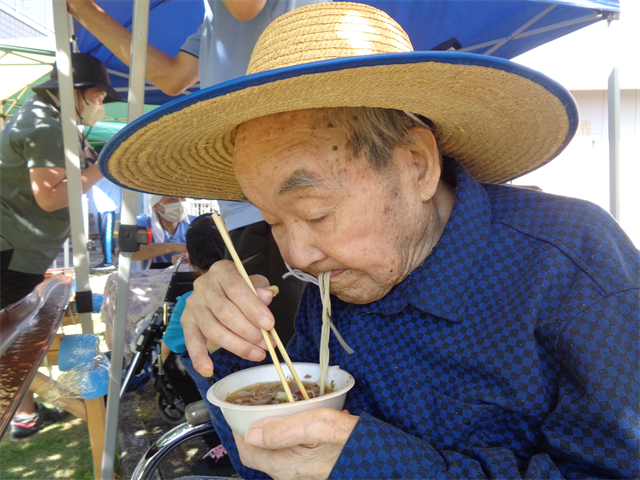 流しそうめん