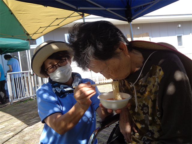 流しそうめん