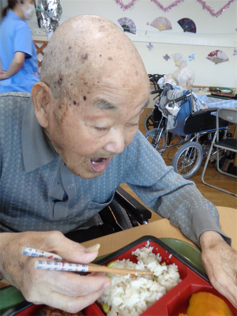 お楽しみ枝豆ご飯