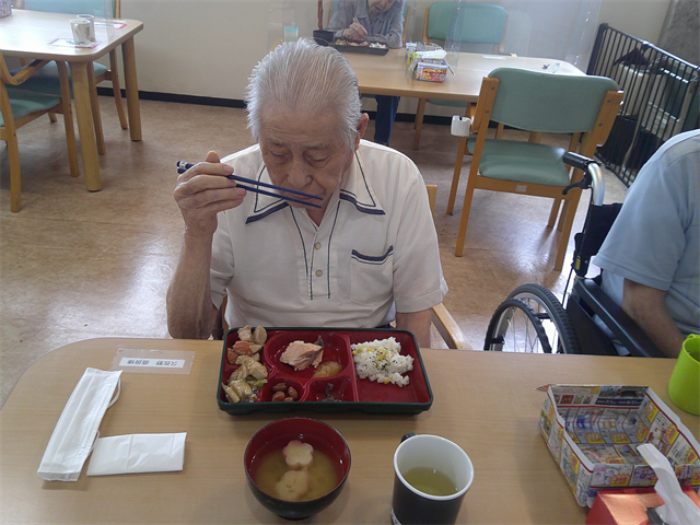 特別食「栗ご飯」