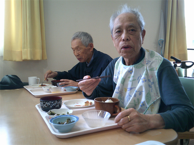 日曜日の昼食風景