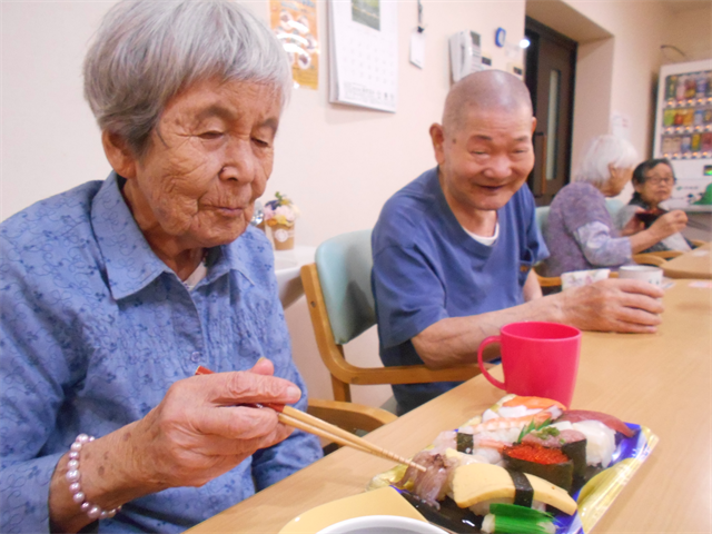 夕食のお寿司