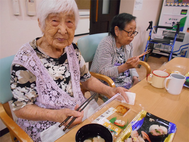 夕食にお寿司