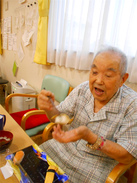 お寿司を食べました