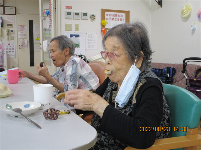 おやつバイキング
