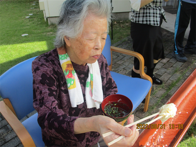 流しそうめん