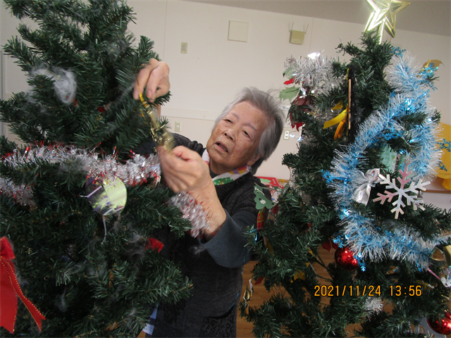 クリスマス飾り付と壁画