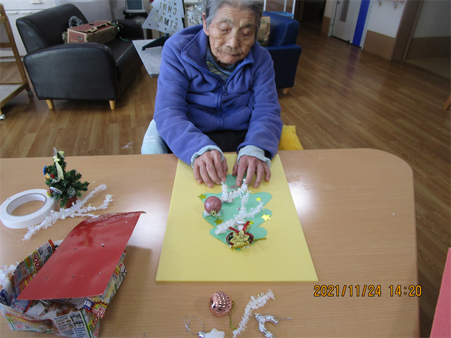 クリスマス飾り付と壁画