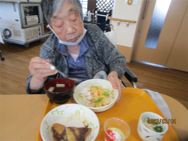 ひな祭り特別メニュー
