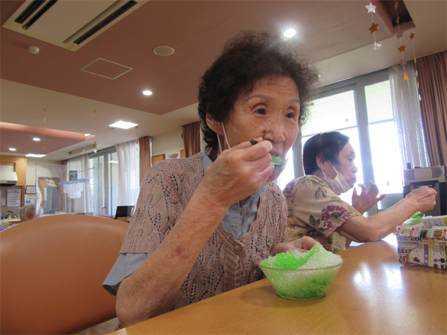 かき氷を食べよう