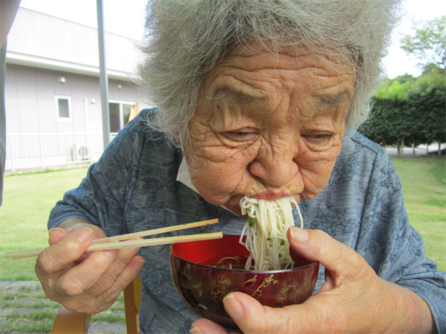 流しそうめん