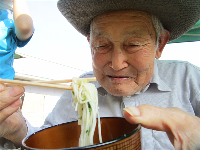 流しそうめん