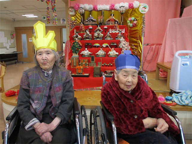 今日は楽しいひな祭り