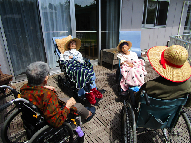 外気浴を楽しむ