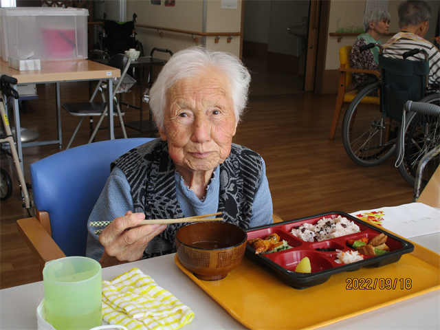 敬老会の昼食