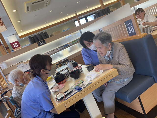 はま寿司に