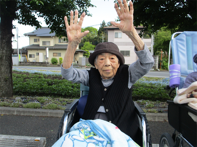 散歩に行きました