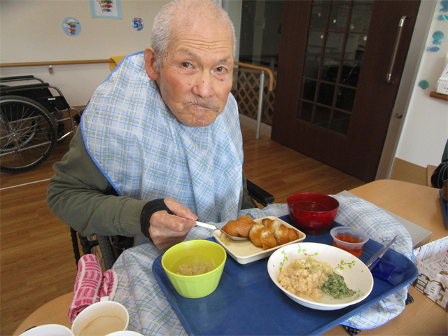 おいなりさんを食べました