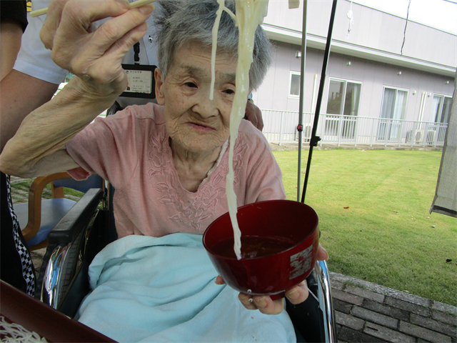 流しそうめん