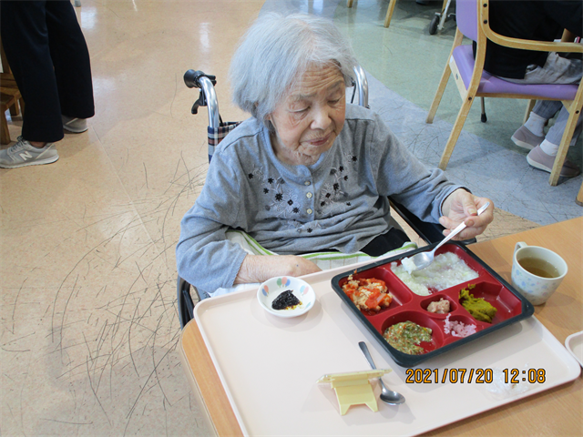 おたのしみ弁当