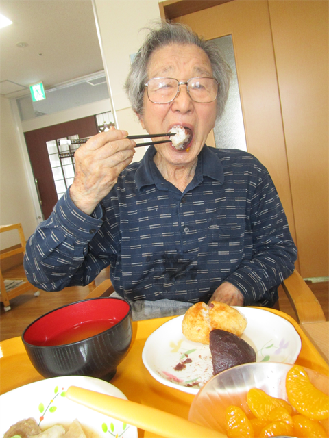 お昼におはぎが