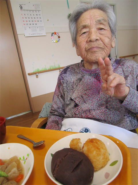 お昼におはぎが