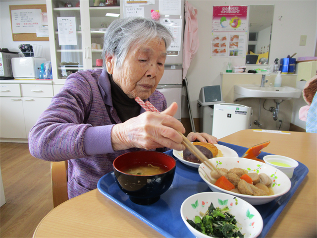 お彼岸でおはぎ食す