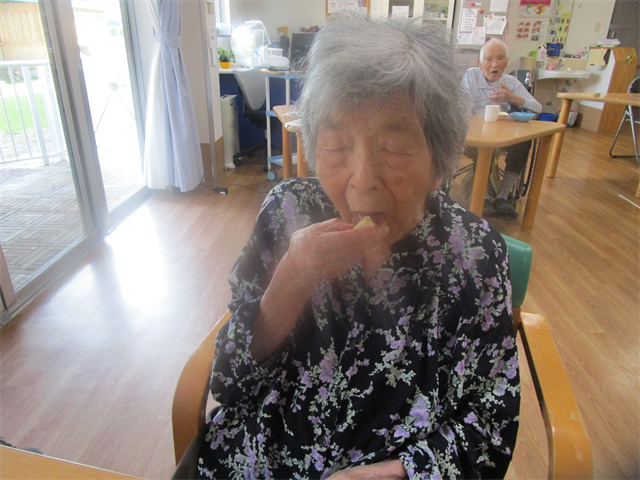 フライドポテトを食す