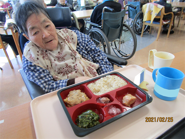 お楽しみ献立！五目御飯