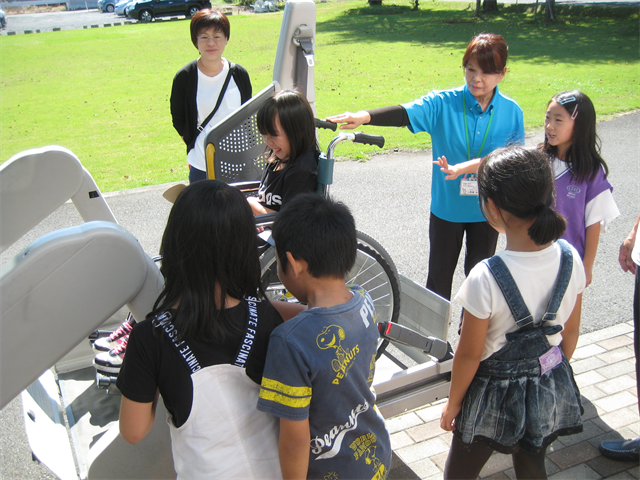 小学生施設訪問