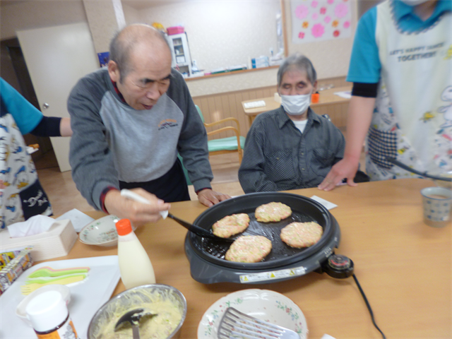  お好み焼き作り