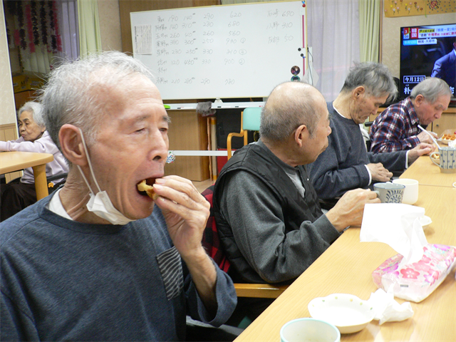 お誕生会