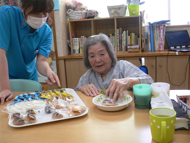 おやつバイキング