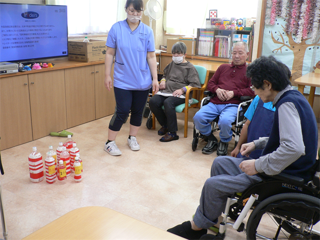  スリッパ飛ばし